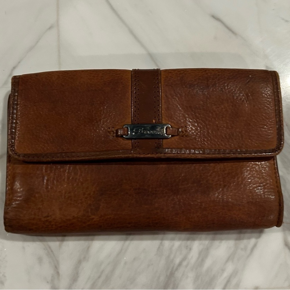 VTG Fossil Wallet Brown Leather Trifold Snap Close Checkbook 4” x 7”